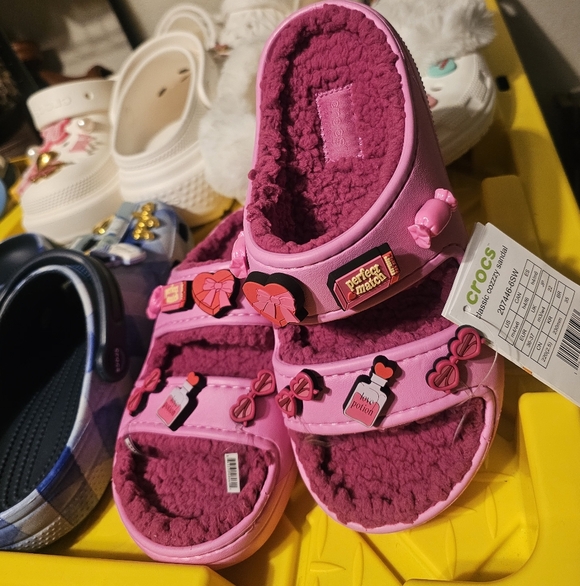 💕Cozy Comfort Crocs Classic Lined Clog in Rose Taffy (W6/M4)🌸 - Picture 2 of 10